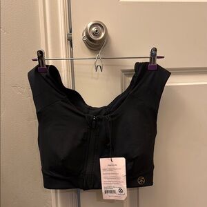 Black Zip-Up Athletic posture bra